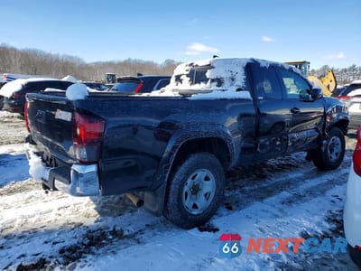 Trzecie zdjęcie samochodu z tyłu: 2018 TOYOTA TACOMA ACCESS CAB VIN:5TFSX5EN1JX061453 - miniatura