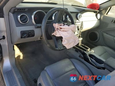 Zdjęcie 8 z 13 samochodu: 2007 FORD MUSTANG VIN:1ZVFT80N275243315 - miniatura