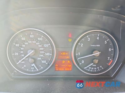 Zdjęcie 9 z 12 samochodu: 2008 BMW 328 XI VIN:WBAVC935X8K037448 - miniatura