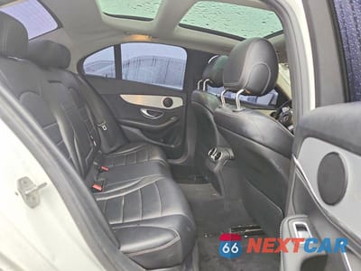 Zdjęcie 10 z 12 samochodu: 2016 MERCEDES-BENZ C 300 VIN:55SWF4JB4GU098489 - miniatura