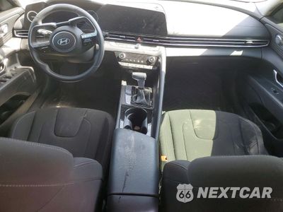 Zdjęcie 8 z 12 samochodu: 2024 HYUNDAI ELANTRA SEL VIN:KMHLS4DG5RU745737 - miniatura