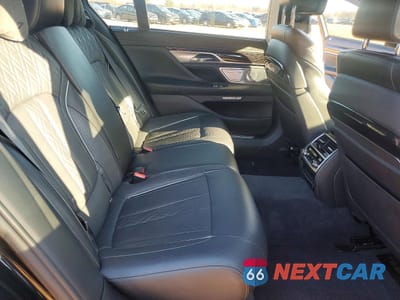 Zdjęcie 10 z 12 samochodu: 2016 BMW 750 XI VIN:WBA7F2C55GG418780 - miniatura