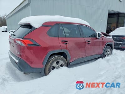 Trzecie zdjęcie samochodu z tyłu: 2023 TOYOTA RAV4 XLE VIN:2T3RWRFV3PW166595 - miniatura