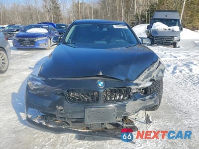 Piąte zdjęcie samochodu w środku: 2016 BMW 320 XI VIN:WBA8E5G53GNT93392 - miniatura