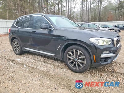 Czwarte zdjęcie samochodu z boku: 2019 BMW X3 SDRIVE30I VIN:5UXTR7C59KLR48058 - miniatura