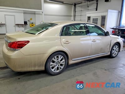 Trzecie zdjęcie samochodu z tyłu: 2011 TOYOTA AVALON BASE VIN:4T1BK3DB6BU408297 - miniatura