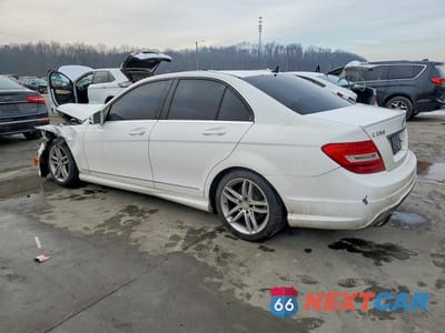 Drugie zdjęcie samochodu z przodu: 2013 MERCEDES-BENZ C 250 VIN:WDDGF4HBXDR245518 - miniatura