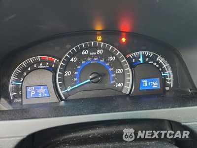 Zdjęcie 9 z 12 samochodu: 2014 TOYOTA CAMRY SE VIN:4T1BK1FK0EU027471 - miniatura