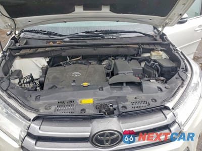 Zdjęcie 12 z 12 samochodu: 2017 TOYOTA HIGHLANDER LE VIN:5TDBZRFH7HS365560 - miniatura