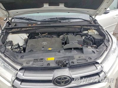 Zdjęcie 12 z 13 samochodu: 2017 TOYOTA HIGHLANDER LE VIN:5TDBZRFH7HS365560 - miniatura