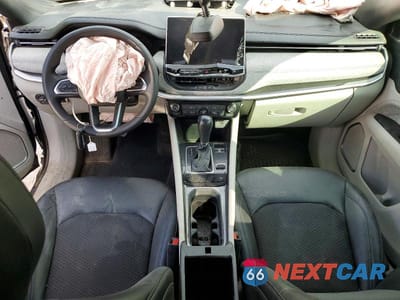 Zdjęcie 8 z 12 samochodu: 2023 JEEP COMPASS LATITUDE VIN:3C4NJDBN6PT562713 - miniatura