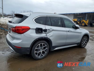 Trzecie zdjęcie samochodu z tyłu: 2021 BMW X1 SDRIVE28I VIN:WBXJG7C09M5T30073 - miniatura