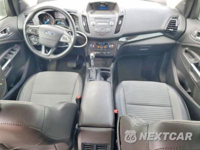 Zdjęcie 8 z 11 samochodu: 2017 FORD ESCAPE VIN:1FMCU0GD1HUB42500 - miniatura