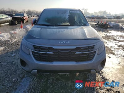 Piąte zdjęcie samochodu w środku: 2025 KIA SELTOS LX VIN:KNDEPCAA6S7735182 - miniatura