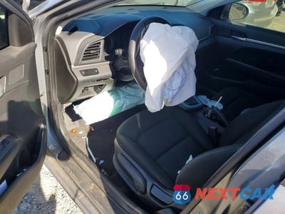 Zdjęcie 8 z 12 samochodu: 2019 HYUNDAI ELANTRA SE VIN:KMHD74LF8KU777201 - miniatura