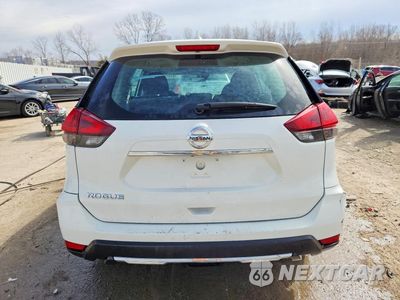 Zdjęcie 11 z 26 samochodu: 2019 NISSAN ROGUE S VIN:5N1AT2MT8KC772528 - miniatura