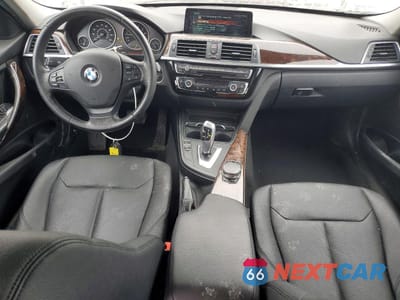 Zdjęcie 8 z 14 samochodu: 2017 BMW 320 XI VIN:WBA8E5G34HNU44642 - miniatura