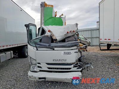 Piąte zdjęcie samochodu w środku: 2021 ISUZU NPR XD BOX TRUCK VIN:JALC4W163M7K00633 - miniatura