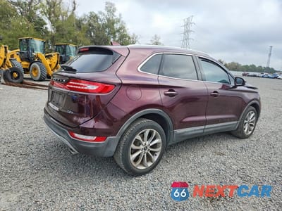 Trzecie zdjęcie samochodu z tyłu: 2018 LINCOLN MKC SELECT VIN:5LMCJ2C9XJUL30344 - miniatura