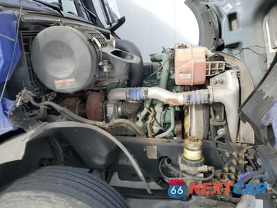 Zdjęcie 7 z 10 samochodu: 2024 VOLVO VNL SEMI TRUCK VIN:4V4NC9EH3RN633080 - miniatura