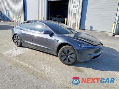 Czwarte zdjęcie samochodu z boku: 2025 TESLA MODEL 3 VIN:5YJ3E1EA4SF991309 - miniatura
