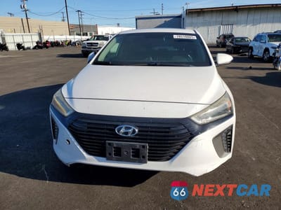 Piąte zdjęcie samochodu w środku: 2018 HYUNDAI IONIQ LIMITED VIN:KMHC85LC3JU064144 - miniatura