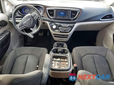 Zdjęcie 8 z 13 samochodu: 2018 CHRYSLER PACIFICA TOURING PLUS VIN:2C4RC1FG2JR279144 - miniatura