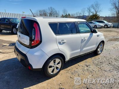 Trzecie zdjęcie samochodu z tyłu: 2016 KIA SOUL BASE VIN:KNDJN2A2XG7821741 - miniatura