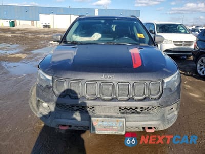 Piąte zdjęcie samochodu w środku: 2022 JEEP COMPASS TRAILHAWK VIN:3C4NJDDB8NT148185 - miniatura