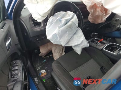 Zdjęcie 8 z 12 samochodu: 2023 DODGE CHARGER VIN:2C3CDXBG4PH579573 - miniatura