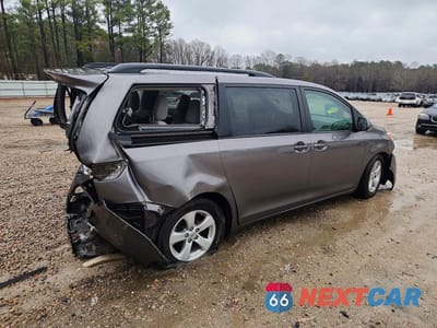 Trzecie zdjęcie samochodu z tyłu: 2017 TOYOTA SIENNA LE 8-PASSENGER VIN:5TDKZ3DC7HS788756 - miniatura