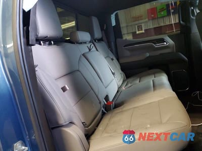 Zdjęcie 10 z 11 samochodu: 2024 GMC SIERRA K1500 SLT VIN:1GTUUDE86RZ281578 - miniatura