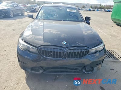 Piąte zdjęcie samochodu w środku: 2020 BMW 330XI VIN:3MW5R7J09L8B23175 - miniatura