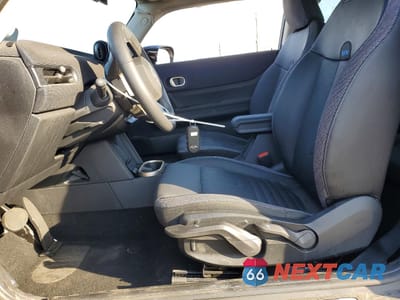 Zdjęcie 7 z 12 samochodu: 2025 MINI COOPER S VIN:WMW23GD06S2W35165 - miniatura