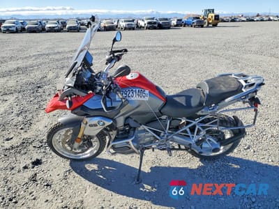 Trzecie zdjęcie samochodu z tyłu: 2013 BMW R1200 GS VIN:WB10A1102DZ183689 - miniatura