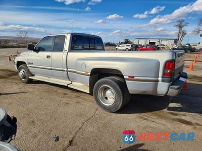 Drugie zdjęcie samochodu z przodu: 1999 DODGE RAM 3500 VIN:1B7MC3365XJ597824 - miniatura