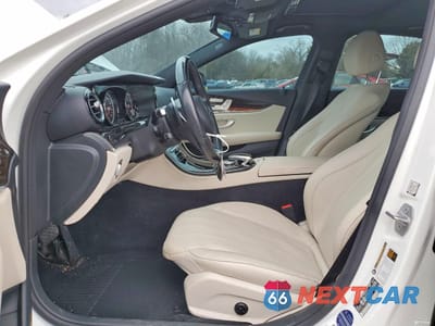 Zdjęcie 7 z 14 samochodu: 2017 MERCEDES-BENZ E 300 VIN:WDDZF4JB6HA175362 - miniatura