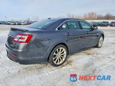 Trzecie zdjęcie samochodu z tyłu: 2019 FORD TAURUS LIMITED VIN:1FAHP2J84KG112489 - miniatura