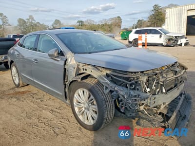 Czwarte zdjęcie samochodu z boku: 2019 BUICK LACROSSE ESSENCE VIN:1G4ZP5SZ0KU109299 - miniatura