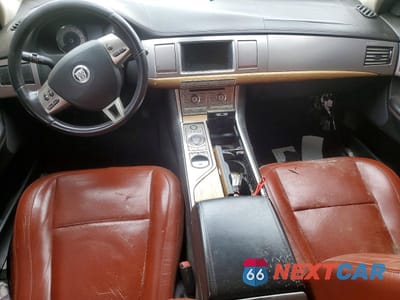 Zdjęcie 8 z 12 samochodu: 2009 JAGUAR XF SUPERCHARGED VIN:SAJWA07C091R32134 - miniatura