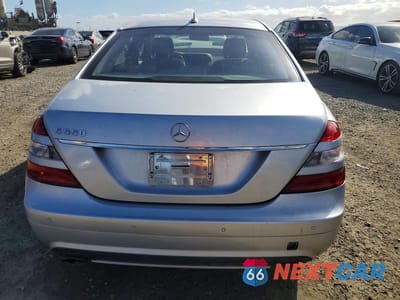 Zdjęcie 6 z 12 samochodu: 2008 MERCEDES-BENZ S 550 VIN:WDDNG71XX8A154684 - miniatura