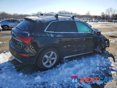 Trzecie zdjęcie samochodu z tyłu: 2021 AUDI Q5 PREMIUM VIN:WA1AAAFY8M2053330 - miniatura