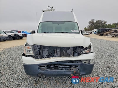 Piąte zdjęcie samochodu w środku: 2019 NISSAN NV 2500 S VIN:1N6BF0LY1KN810720 - miniatura