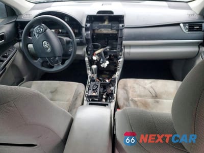 Zdjęcie 8 z 13 samochodu: 2012 TOYOTA CAMRY BASE VIN:4T1BF1FK8CU115895 - miniatura