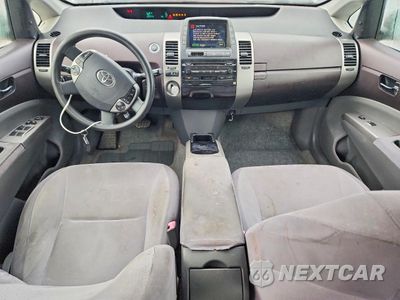 Zdjęcie 8 z 13 samochodu: 2005 TOYOTA PRIUS BASE VIN:JTDKB20U557016422 - miniatura