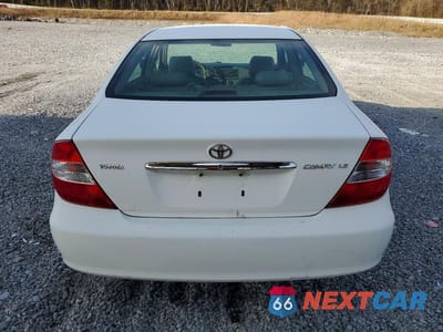 Zdjęcie 6 z 12 samochodu: 2002 TOYOTA CAMRY LE VIN:4T1BE32K12U506549 - miniatura