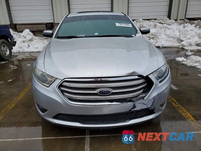 Piąte zdjęcie samochodu w środku: 2017 FORD TAURUS SEL VIN:1FAHP2E84HG125374 - miniatura