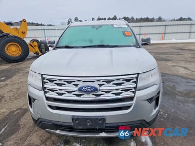 Piąte zdjęcie samochodu w środku: 2018 FORD EXPLORER XLT VIN:1FM5K8D86JGC89663 - miniatura