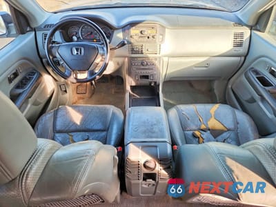 Zdjęcie 8 z 13 samochodu: 2005 HONDA PILOT EXL VIN:5FNYF18505B016487 - miniatura