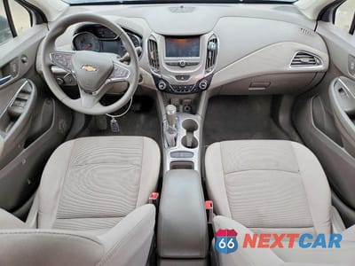 Zdjęcie 8 z 12 samochodu: 2016 CHEVROLET CRUZE LT VIN:1G1BE5SM6G7285093 - miniatura